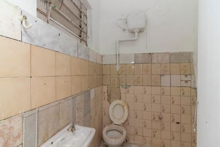 Casa à venda com 460m², 15 quartos e sem vaga Casa à venda com 460m², 15 quartos e sem vagaBanheiro da Casa 2