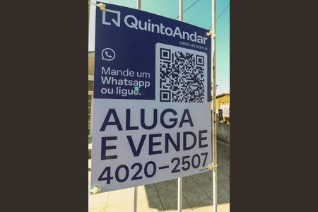 Casa à venda com 120m², 4 quartos e 5 vagasFachada