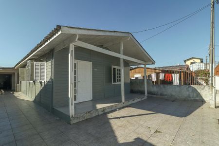 Casa à venda com 120m², 4 quartos e 5 vagasFachada