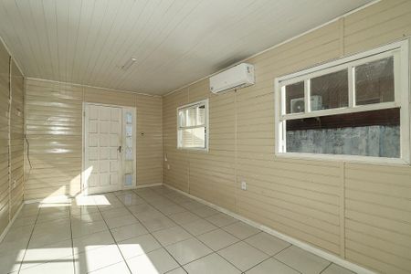 Casa à venda com 120m², 4 quartos e 5 vagasSala