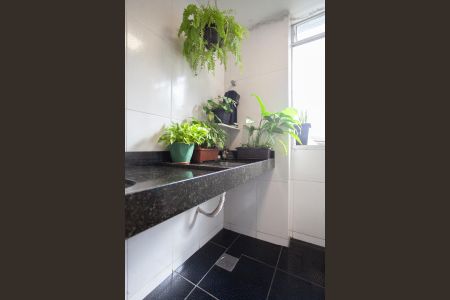 Apartamento à venda com 50m², 2 quartos e 1 vaga Apartamento à venda com 50m², 2 quartos e 1 vagaCozinha e Área de Serviço