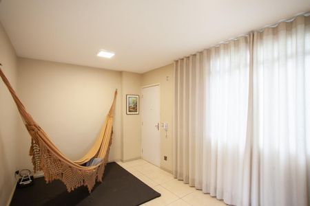 Apartamento à venda com 50m², 2 quartos e 1 vaga Apartamento à venda com 50m², 2 quartos e 1 vagaSala