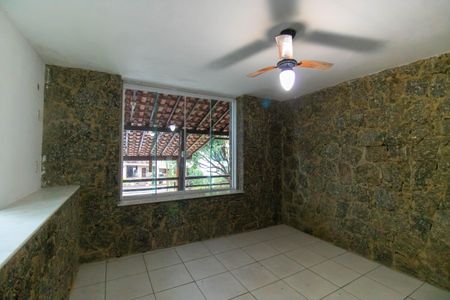 Casa de condomínio para alugar com 250m², 5 quartos e 2 vagasSuíte 2