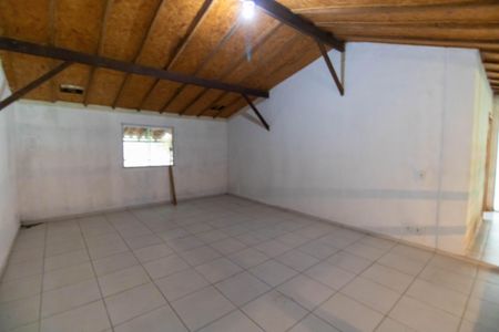 Casa de condomínio para alugar com 250m², 5 quartos e 2 vagasMezanino