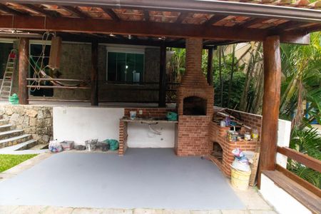 Casa de condomínio para alugar com 250m², 5 quartos e 2 vagasÁrea externa