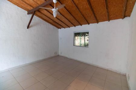 Casa de condomínio para alugar com 250m², 5 quartos e 2 vagasSuíte 3