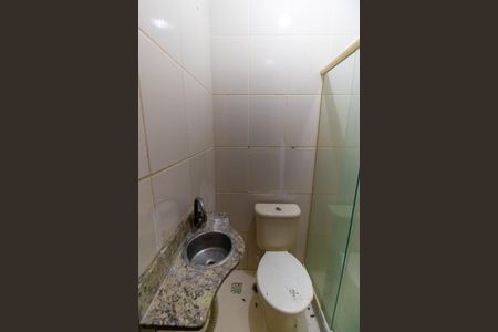 Casa de condomínio para alugar com 250m², 5 quartos e 2 vagasBanheiro Social