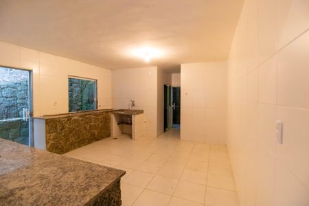 Casa de condomínio para alugar com 250m², 5 quartos e 2 vagasCozinha