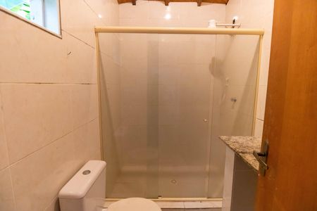 Casa de condomínio para alugar com 250m², 5 quartos e 2 vagasBanheiro da Suíte 3