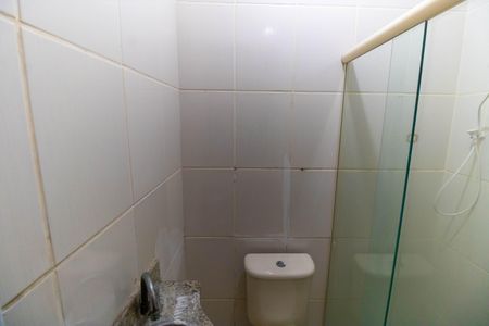 Casa de condomínio para alugar com 250m², 5 quartos e 2 vagasBanheiro Social