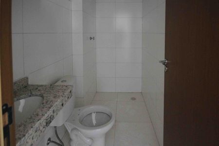 Studio para alugar com 30m², 1 quarto e sem vaga Studio para alugar com 30m², 1 quarto e sem vagaBanheiro