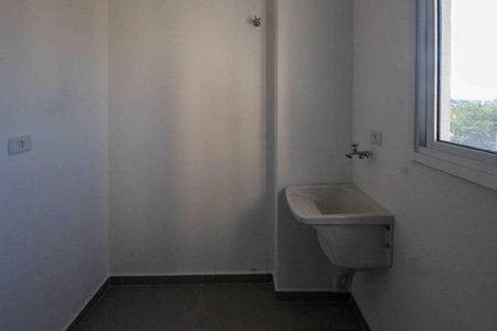Studio para alugar com 30m², 1 quarto e sem vaga Studio para alugar com 30m², 1 quarto e sem vagaÁrea de Serviço