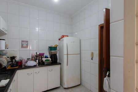 Casa à venda com 180m², 3 quartos e 2 vagas Casa à venda com 180m², 3 quartos e 2 vagasCozinha