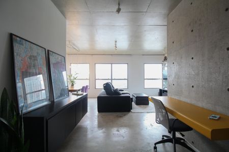 Apartamento à venda com 72m², 1 quarto e 2 vagas Apartamento à venda com 72m², 1 quarto e 2 vagasSala