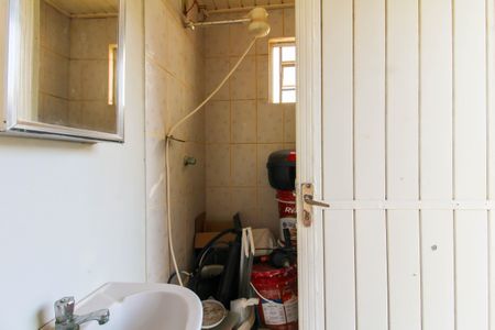 Casa à venda com 350m², 4 quartos e 4 vagas Casa à venda com 350m², 4 quartos e 4 vagasLavabo