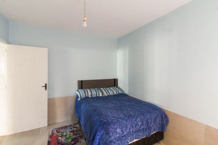 Casa à venda com 350m², 4 quartos e 4 vagas Casa à venda com 350m², 4 quartos e 4 vagasQuarto 1