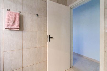 Casa à venda com 350m², 4 quartos e 4 vagas Casa à venda com 350m², 4 quartos e 4 vagasBanheiro da Suíte 1