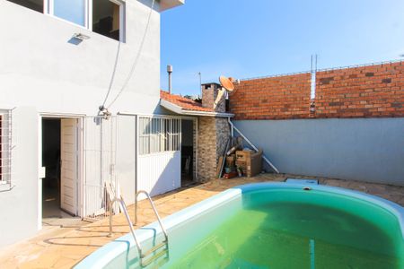 Casa à venda com 350m², 4 quartos e 4 vagas Casa à venda com 350m², 4 quartos e 4 vagasÁrea externa