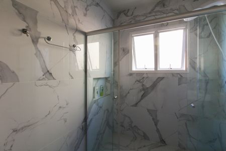 Casa à venda com 350m², 4 quartos e 4 vagas Casa à venda com 350m², 4 quartos e 4 vagasBanheiro 2