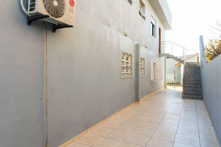 Casa à venda com 350m², 4 quartos e 4 vagas Casa à venda com 350m², 4 quartos e 4 vagasÁrea externa