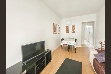 Apartamento para alugar com 70m², 2 quartos e 1 vagaSala