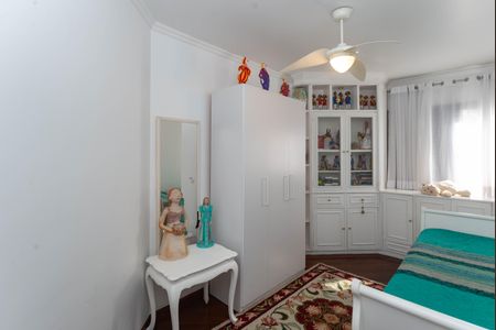 Apartamento à venda com 159m², 4 quartos e 2 vagas Apartamento à venda com 159m², 4 quartos e 2 vagasQuarto 3