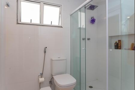 Apartamento à venda com 159m², 4 quartos e 2 vagas Apartamento à venda com 159m², 4 quartos e 2 vagasBanheiro Social