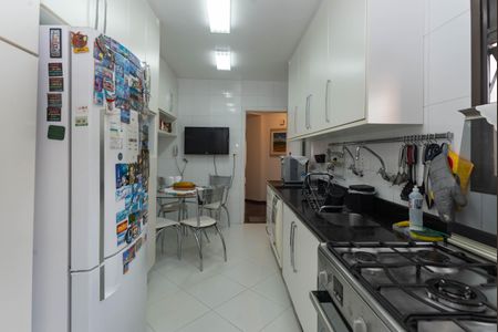 Apartamento à venda com 159m², 4 quartos e 2 vagas Apartamento à venda com 159m², 4 quartos e 2 vagasCozinha