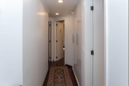 Apartamento à venda com 159m², 4 quartos e 2 vagas Apartamento à venda com 159m², 4 quartos e 2 vagasCirculação dos Quartos