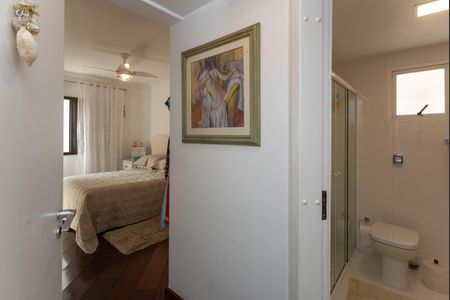 Apartamento à venda com 159m², 4 quartos e 2 vagas Apartamento à venda com 159m², 4 quartos e 2 vagasBanheiro Social