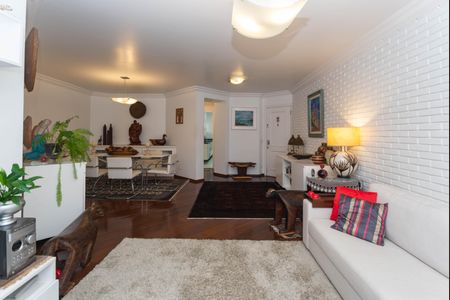 Apartamento à venda com 159m², 4 quartos e 2 vagas Apartamento à venda com 159m², 4 quartos e 2 vagasSala