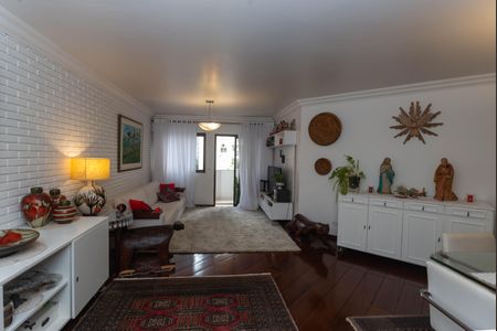 Apartamento à venda com 159m², 4 quartos e 2 vagas Apartamento à venda com 159m², 4 quartos e 2 vagasSala