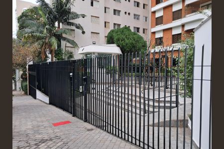 Apartamento à venda com 159m², 4 quartos e 2 vagas Apartamento à venda com 159m², 4 quartos e 2 vagasFachada