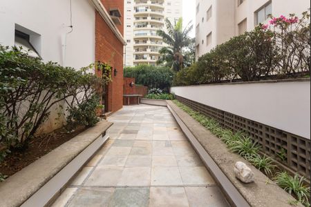 Apartamento à venda com 159m², 4 quartos e 2 vagas Apartamento à venda com 159m², 4 quartos e 2 vagasÁrea comum - Anexo ao Salão de Festas