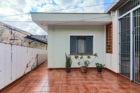 Casa para alugar com 272m², 3 quartos e 2 vagasQuintal