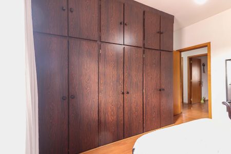 Casa para alugar com 272m², 3 quartos e 2 vagasQuarto 1