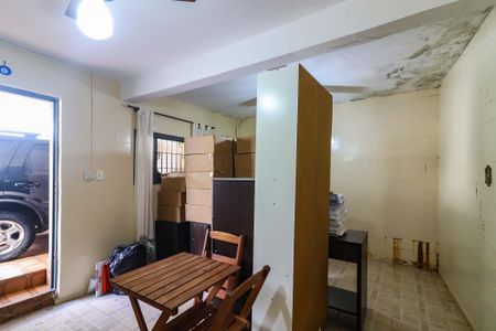 Casa para alugar com 272m², 3 quartos e 2 vagasQuarto - Garagem