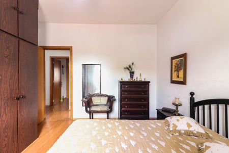 Casa para alugar com 272m², 3 quartos e 2 vagasQuarto 1