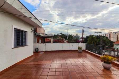 Casa para alugar com 272m², 3 quartos e 2 vagasQuintal