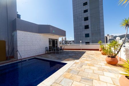 Apartamento à venda com 300m², 4 quartos e 4 vagas Apartamento à venda com 300m², 4 quartos e 4 vagasCobertura