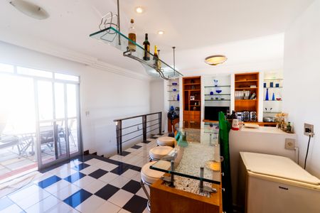 Apartamento à venda com 300m², 4 quartos e 4 vagas Apartamento à venda com 300m², 4 quartos e 4 vagasCobertura