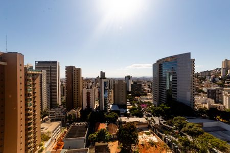 Apartamento à venda com 300m², 4 quartos e 4 vagas Apartamento à venda com 300m², 4 quartos e 4 vagasVista Cobertura