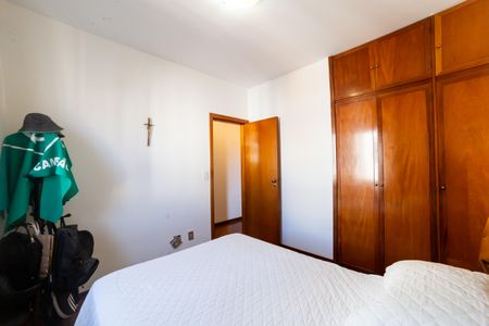 Apartamento à venda com 300m², 4 quartos e 4 vagas Apartamento à venda com 300m², 4 quartos e 4 vagasQuarto 3