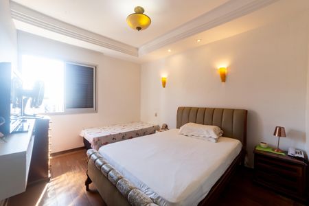 Apartamento à venda com 300m², 4 quartos e 4 vagas Apartamento à venda com 300m², 4 quartos e 4 vagasSuíte