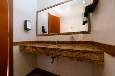 Apartamento à venda com 300m², 4 quartos e 4 vagas Apartamento à venda com 300m², 4 quartos e 4 vagasÁrea comum - Salão de festas