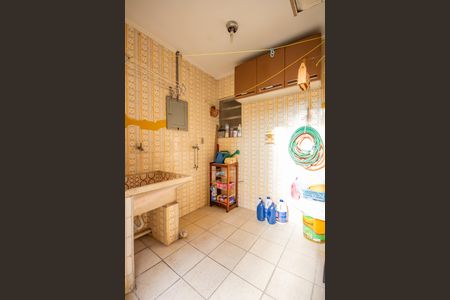 Casa à venda com 144m², 3 quartos e 2 vagas Casa à venda com 144m², 3 quartos e 2 vagasÁrea de Serviço