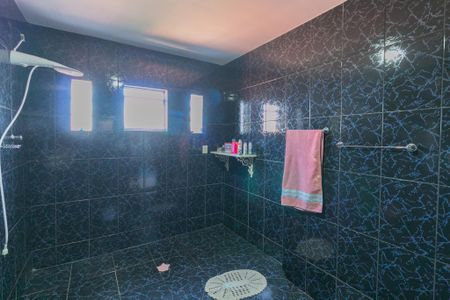 Casa à venda com 360m², 5 quartos e 4 vagasBanheiro