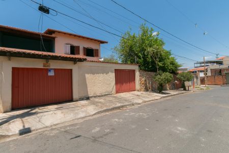 Casa à venda com 360m², 5 quartos e 4 vagasPlaquinha