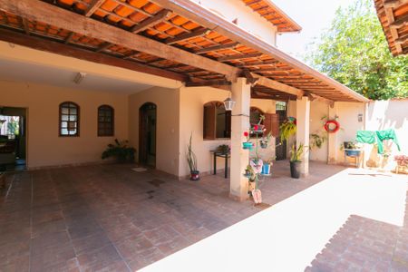 Casa à venda com 360m², 5 quartos e 4 vagasGaragem