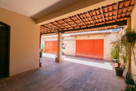 Casa à venda com 360m², 5 quartos e 4 vagasGaragem